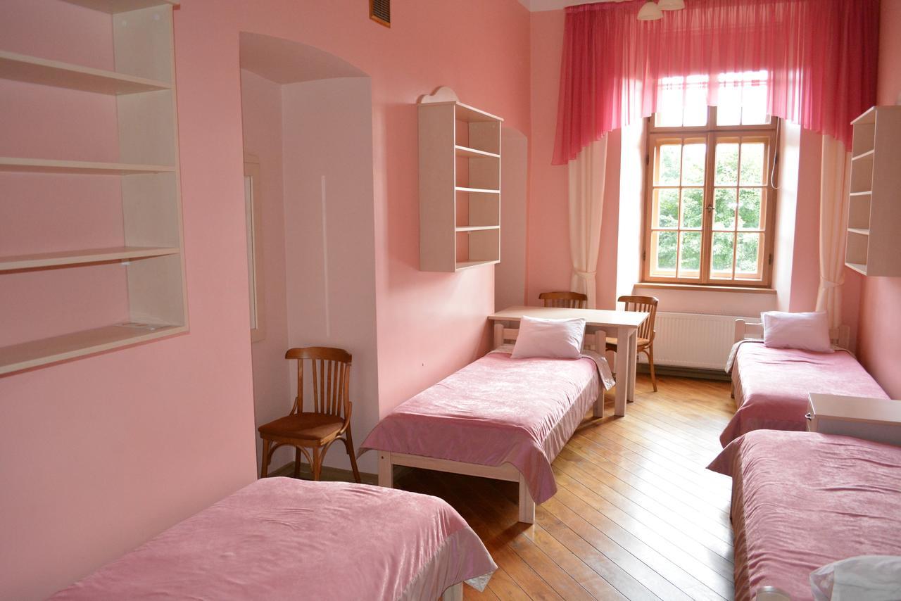Dundagas Pils Hostel Δωμάτιο φωτογραφία